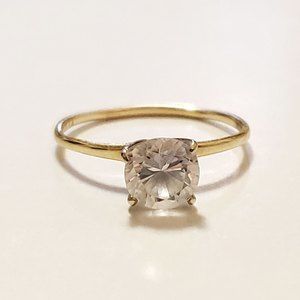 14k Yellow Gold Solitaire Glass/CZ Ring